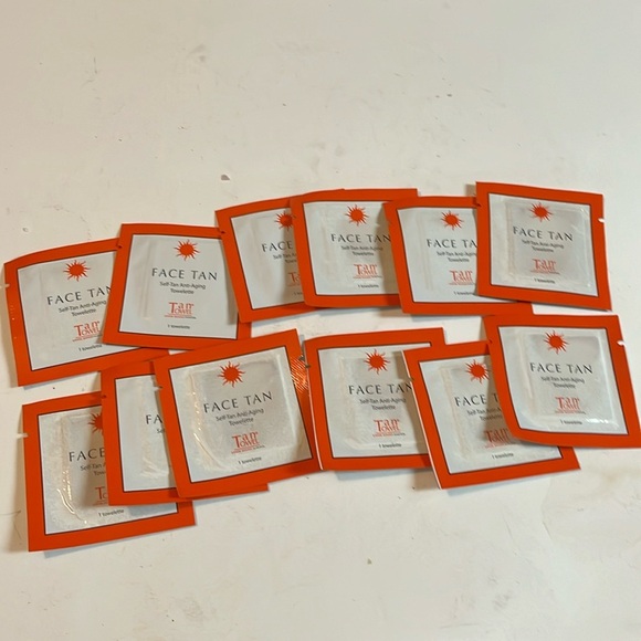 Tan Towel Face Tan Self-Tan (12) Anti Aging Towelettes - Picture 2 of 4